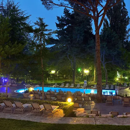 Marina Grand Hotel