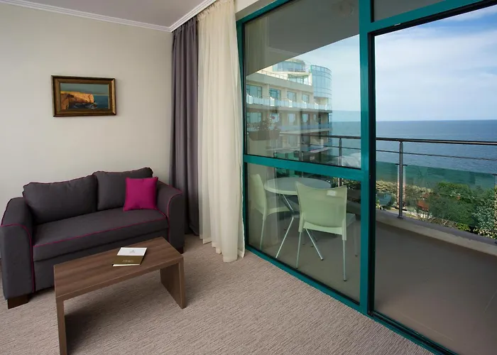 Marina Grand ゴールデンサンド