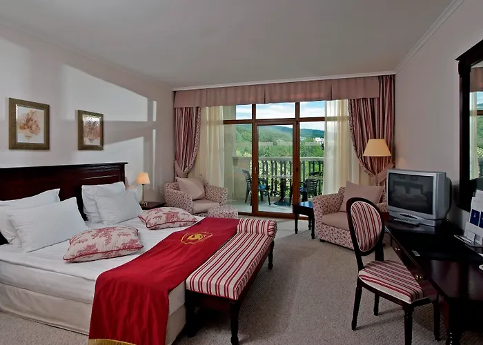 Marina Grand ホテル 4*