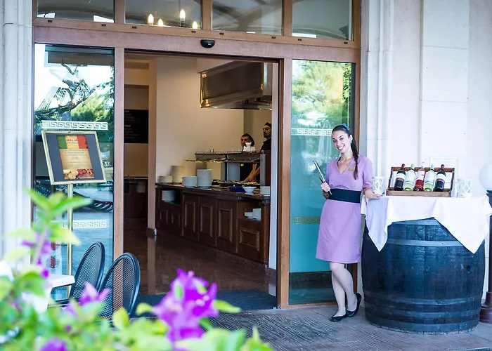 Marina Grand ホテル