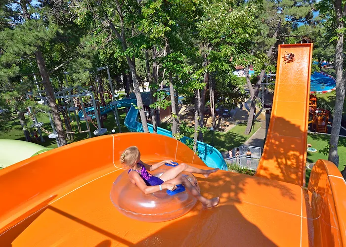 Marina Grand ホテル