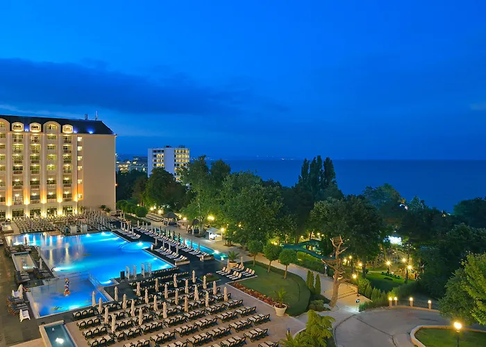 ホテル Marina Grand ゴールデンサンド