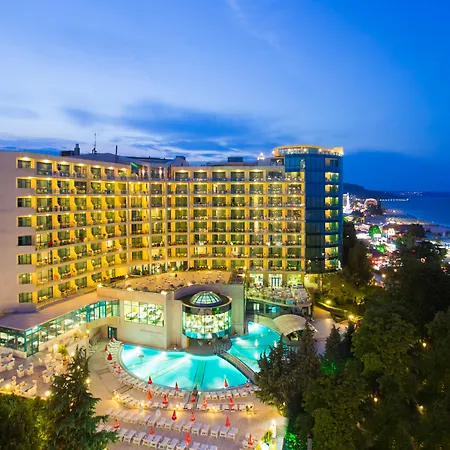 Marina Grand Hotel 4*
