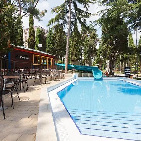 Hotel Marina Grand 4*