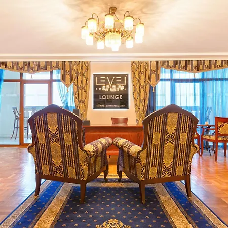Marina Grand Hotel 4*