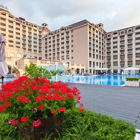 Marina Grand Hotel 4*